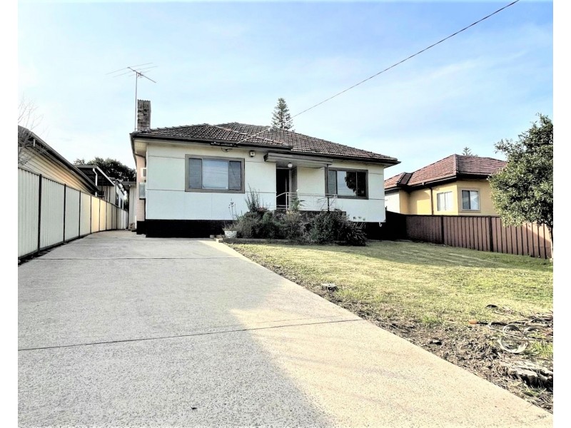 121 Louis Street, Merrylands NSW 2160