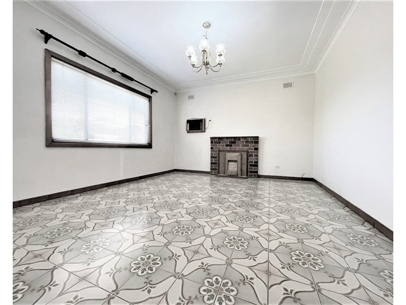 121 Louis Street, Merrylands NSW 2160