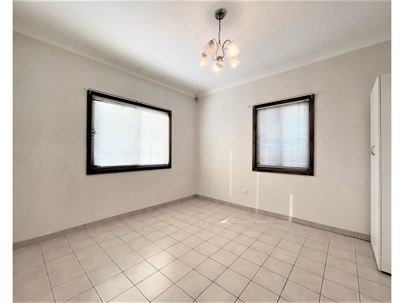 121 Louis Street, Merrylands NSW 2160