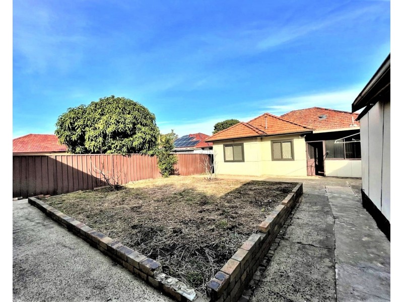 121 Louis Street, Merrylands NSW 2160