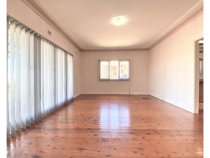 11 Willara Street, Merrylands NSW 2160