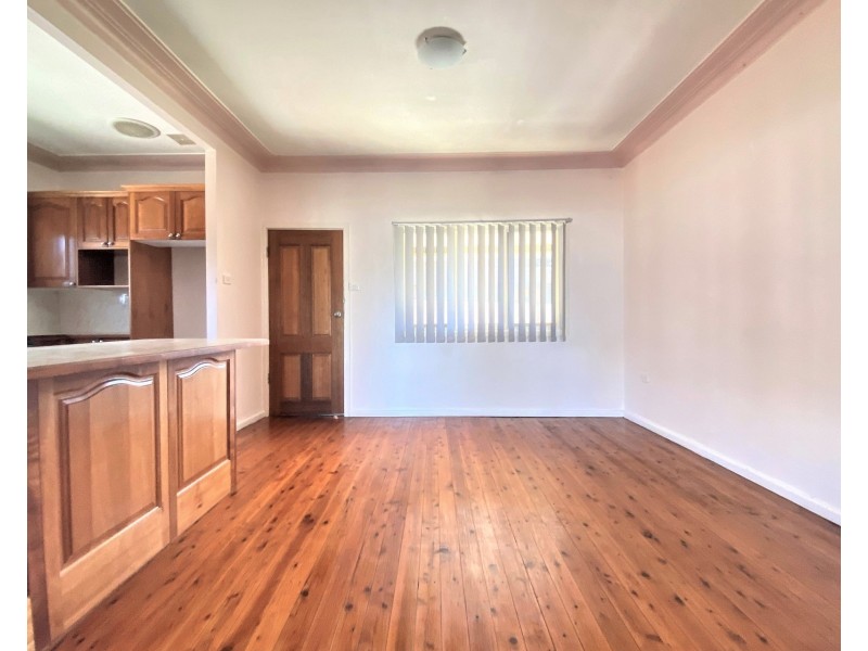 11 Willara Street, Merrylands NSW 2160