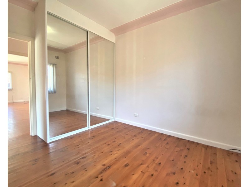 11 Willara Street, Merrylands NSW 2160