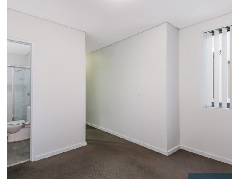 11/142 Woodville Road, Merrylands NSW 2160