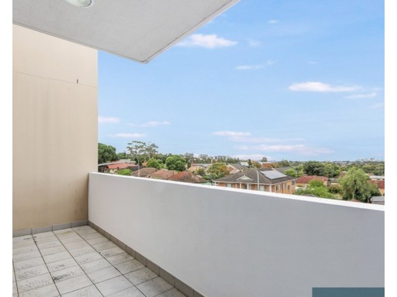 11/142 Woodville Road, Merrylands NSW 2160