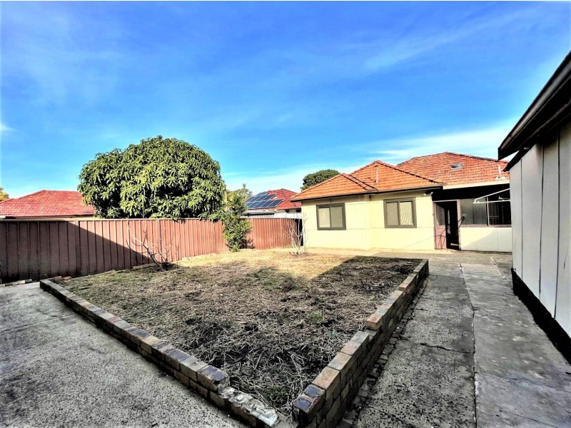 121 Louis Street, Merrylands NSW 2160
