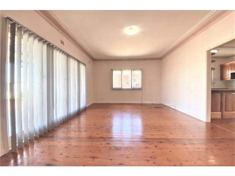 11 Willara Street, Merrylands NSW 2160