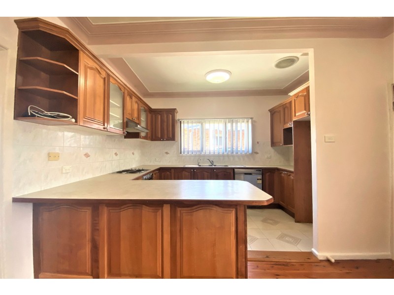 11 Willara Street, Merrylands NSW 2160