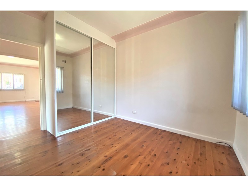 11 Willara Street, Merrylands NSW 2160