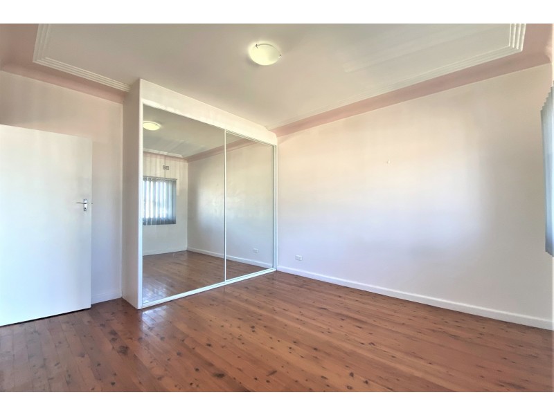 11 Willara Street, Merrylands NSW 2160