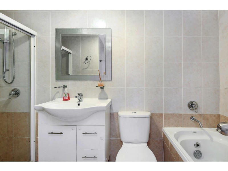 27/548-556 Woodville Road, Guildford NSW 2161