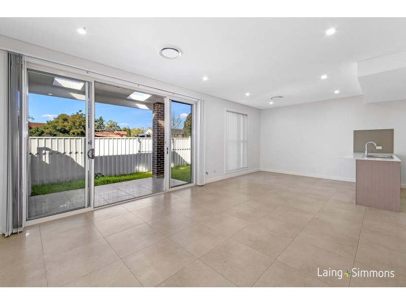 19/33 Louis Street, Granville NSW 2142