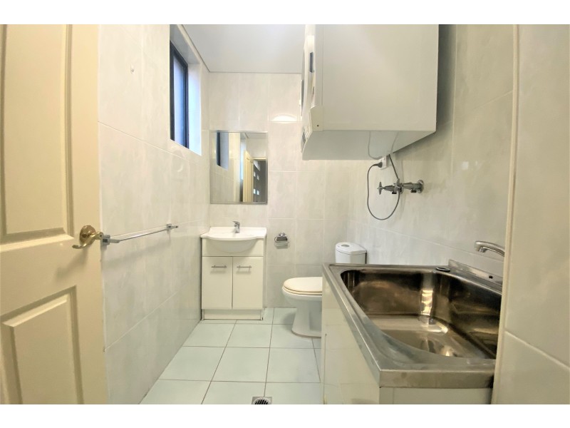 9/27-31 Cleone Street, Guildford NSW 2161