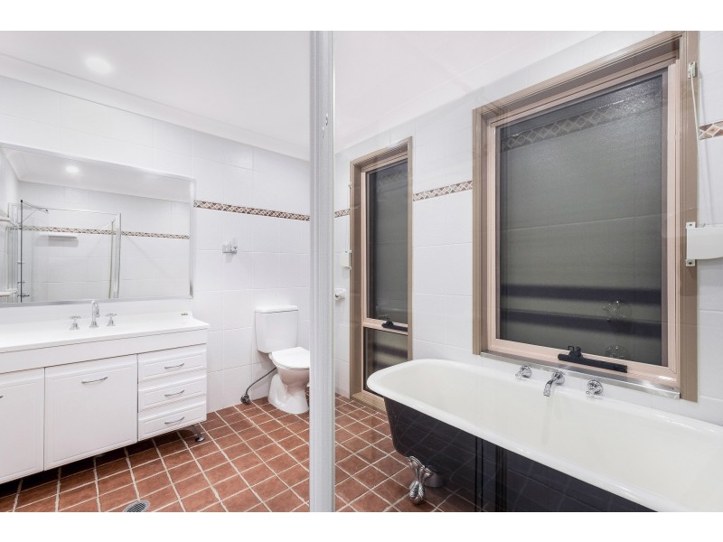 32 Bugong Street, Prestons NSW 2170