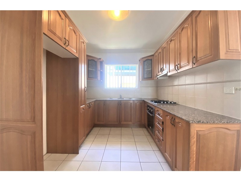 4/196-198 Burnett Street, Mays Hill NSW 2145