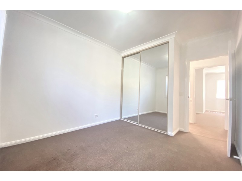 4/196-198 Burnett Street, Mays Hill NSW 2145