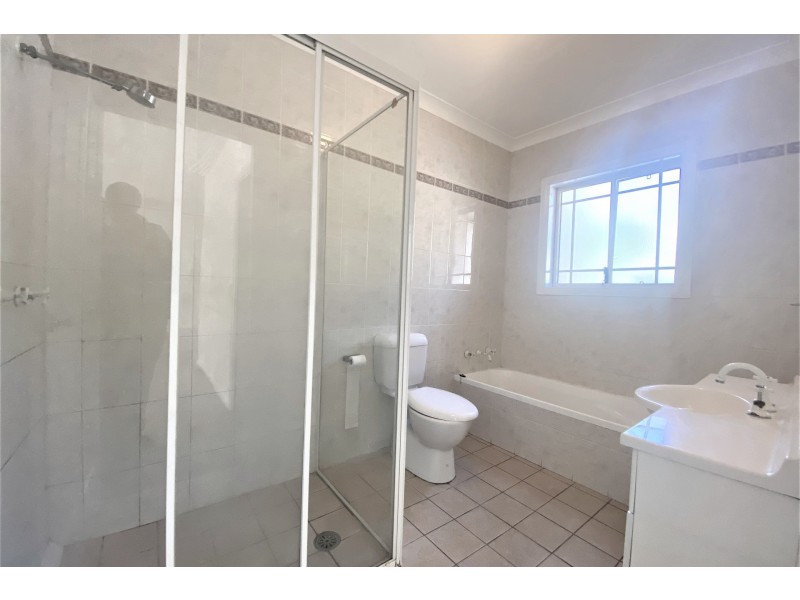 4/196-198 Burnett Street, Mays Hill NSW 2145