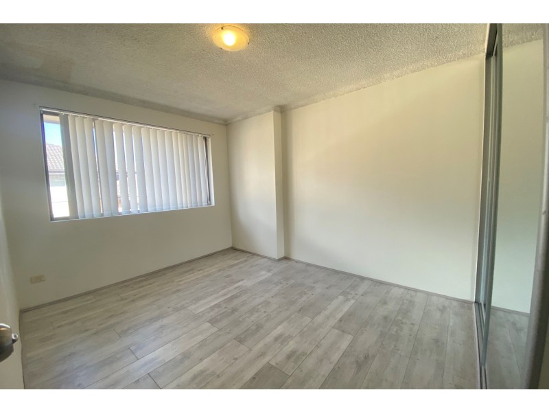 4/27-31 Sheffield Street, Merrylands NSW 2160