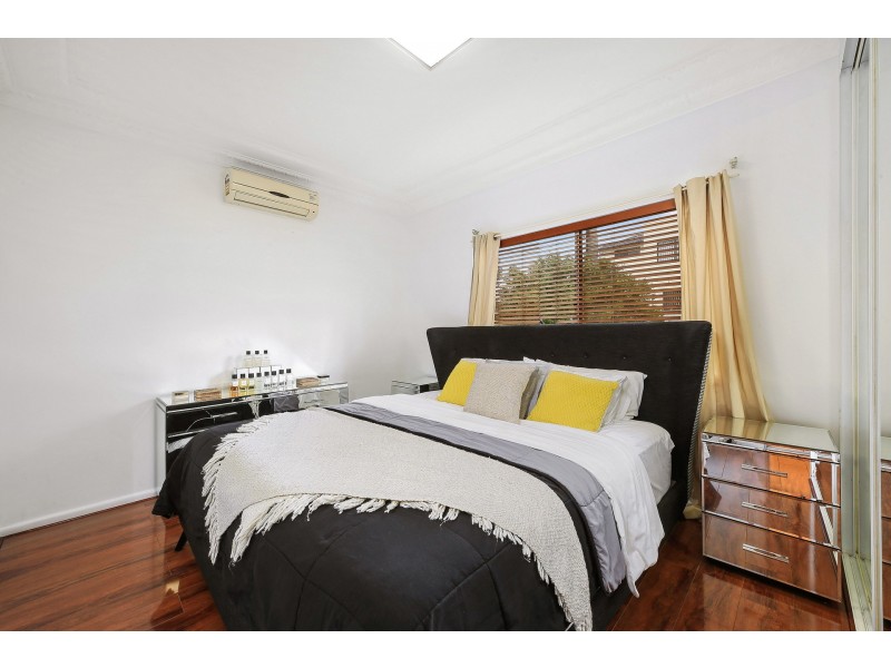 27 Charlotte Street, Merrylands NSW 2160