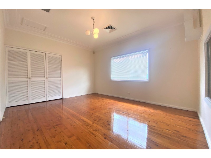 22A Price Street, Merrylands NSW 2160