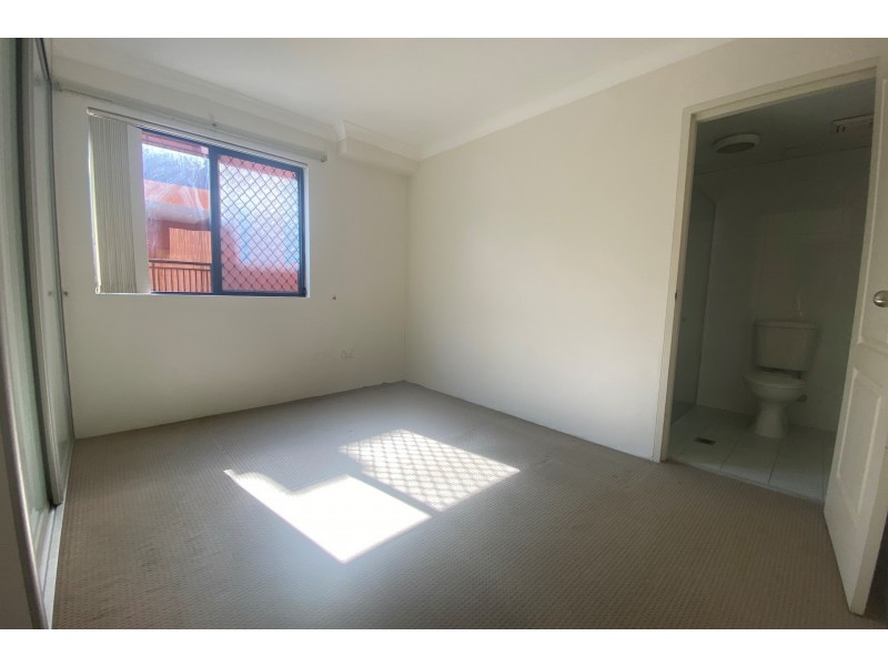 9/38-40 Memorial Avenue, Merrylands NSW 2160