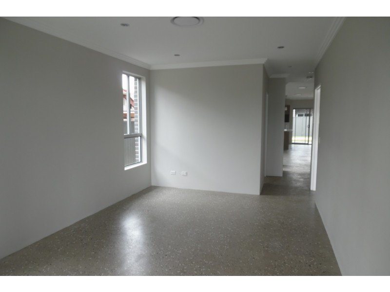 33 Davies Street, Merrylands NSW 2160