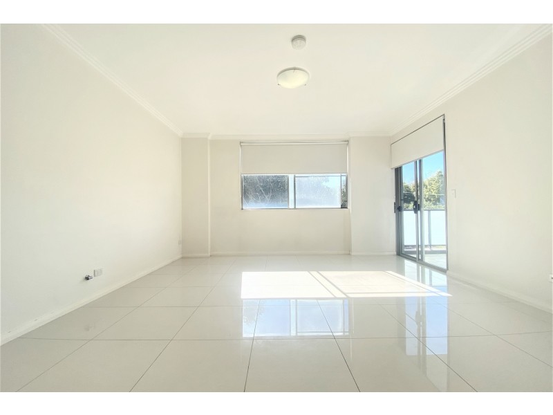 12/206-208 Burnett Street, Mays Hill NSW 2145