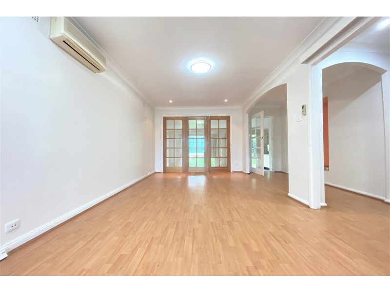42 Martin Crescent, Woodpark NSW 2164