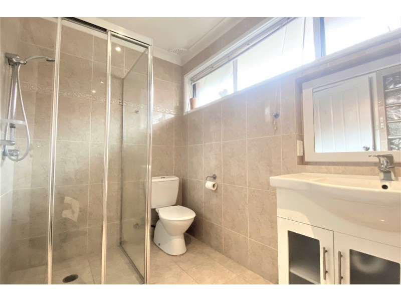 42 Martin Crescent, Woodpark NSW 2164