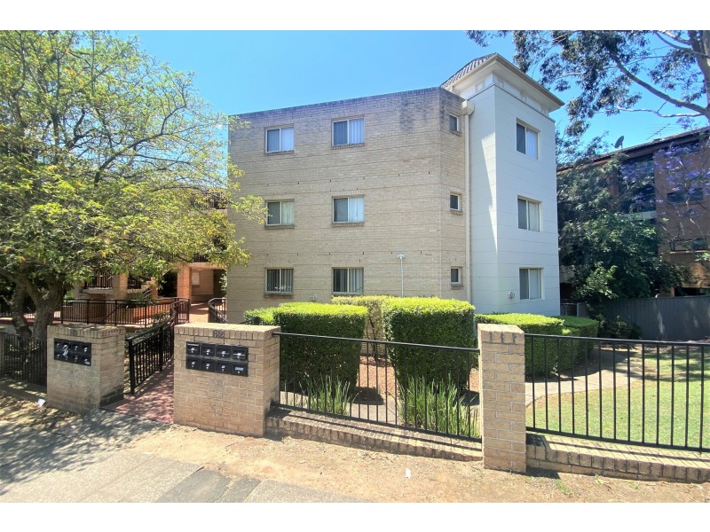 1/60-62 Pitt Street, Merrylands NSW 2160
