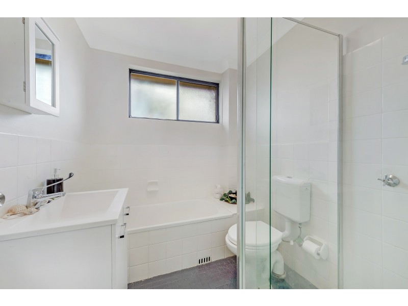 16/28-32 Treves Street, Merrylands NSW 2160