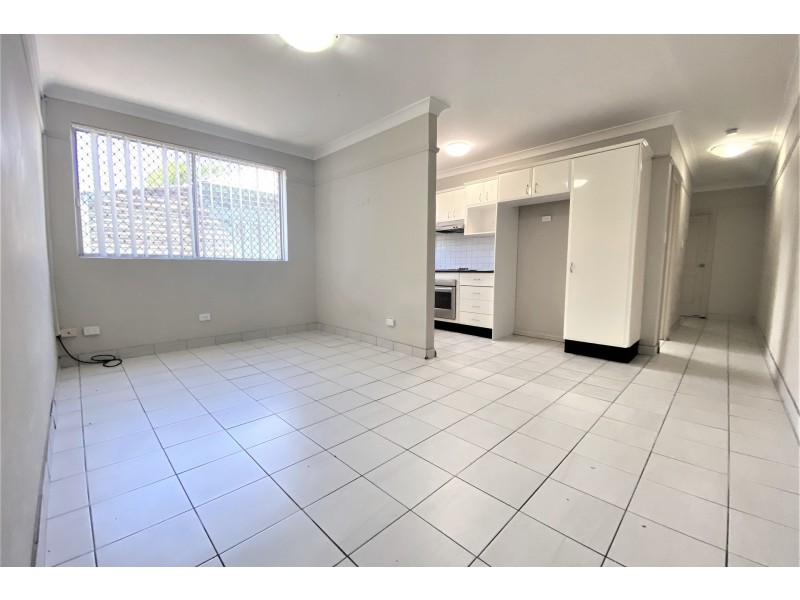 3/20 Military Road, Merrylands NSW 2160