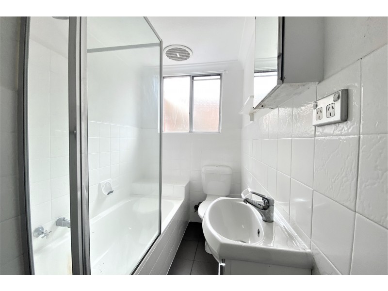 3/5 Manchester Street, Merrylands NSW 2160