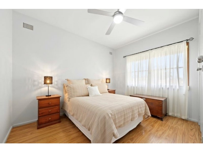 4 Rogers Street, Merrylands NSW 2160