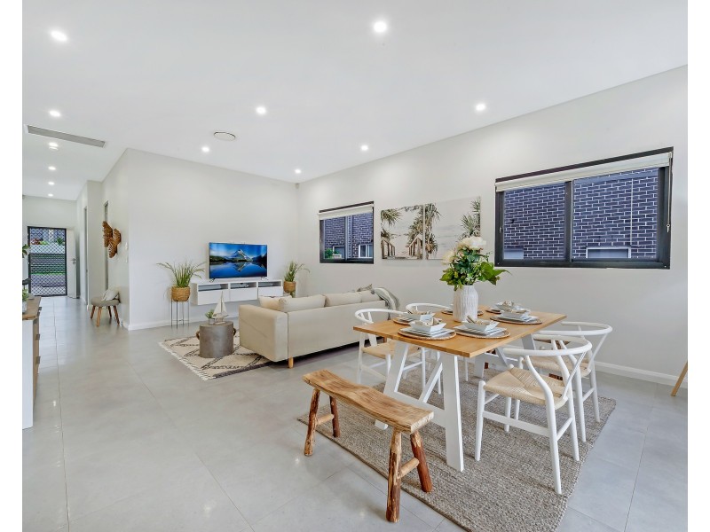 28 Mary Street, Merrylands NSW 2160