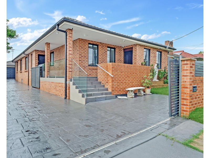 1 Dudley Road, Guildford NSW 2161