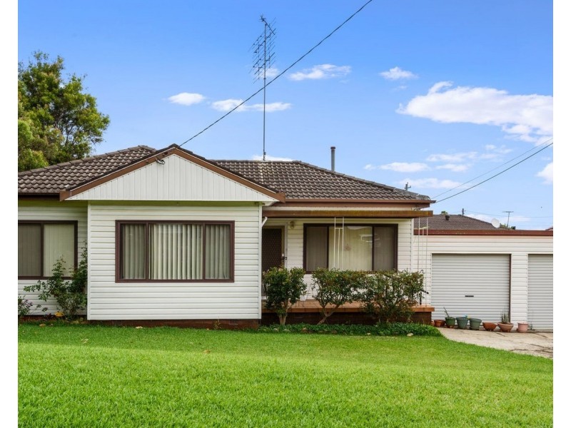 23 Martin Crescent, Woodpark NSW 2164