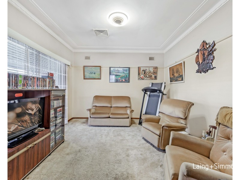 32 Davies Street, Merrylands NSW 2160