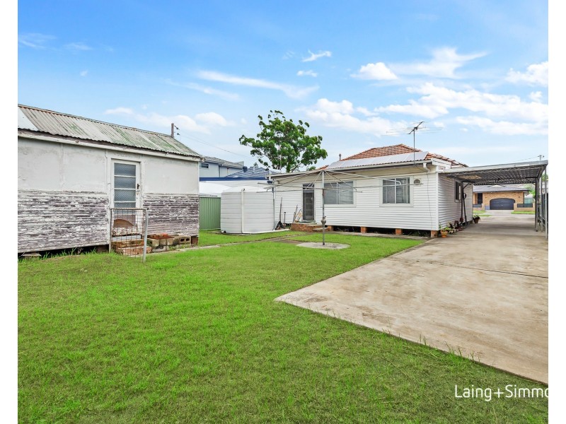 32 Davies Street, Merrylands NSW 2160