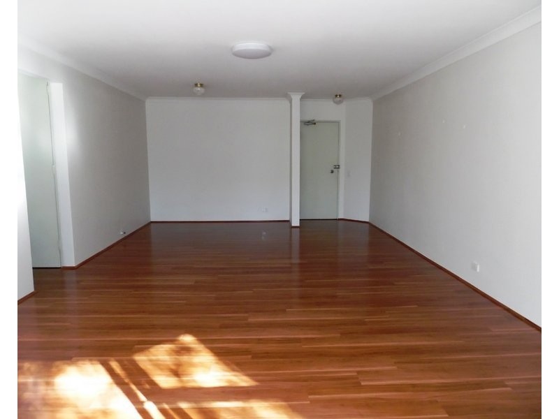 30/4 Mead Drive, Chipping Norton NSW 2170