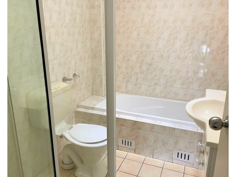 8/162 William Street, Granville NSW 2142