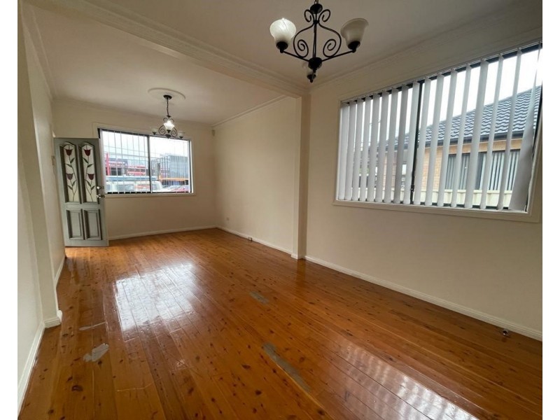 17 Rawson Road, Guildford NSW 2161