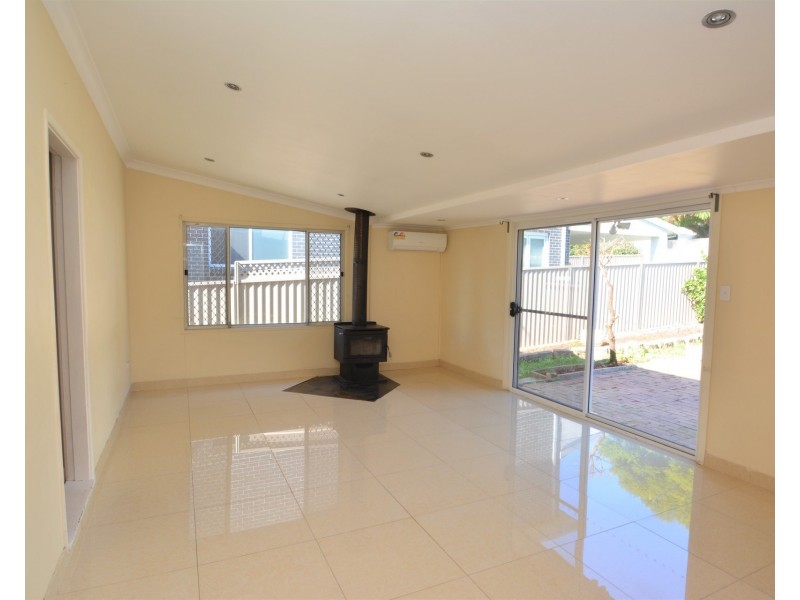 24 Gloucester Avenue, Merrylands NSW 2160