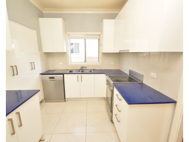 24 Gloucester Avenue, Merrylands NSW 2160