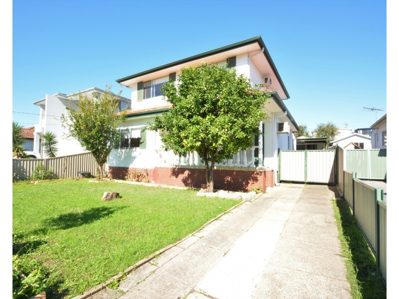 24 Gloucester Avenue, Merrylands NSW 2160