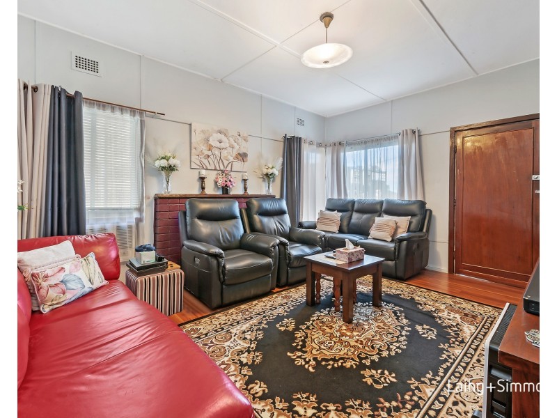 7 Campbell Place, Merrylands NSW 2160