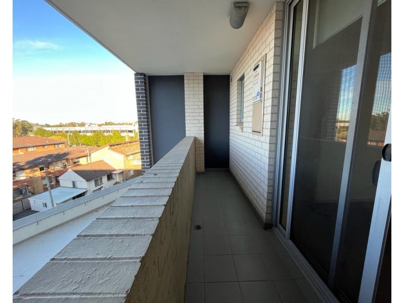 40B/286-292 Fairfield Street, Fairfield NSW 2165