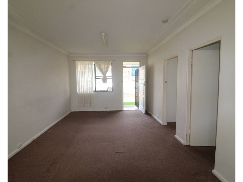 1/2 Cecil Street, Merrylands NSW 2160