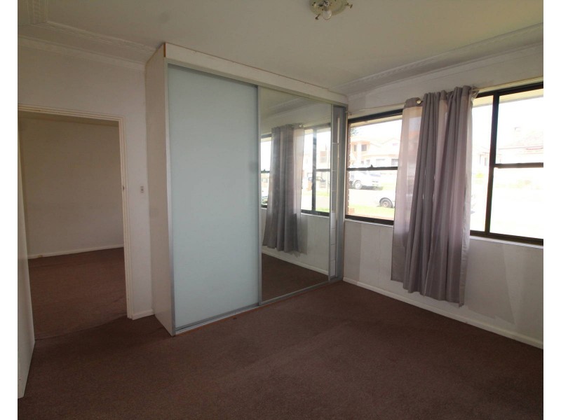 1/2 Cecil Street, Merrylands NSW 2160