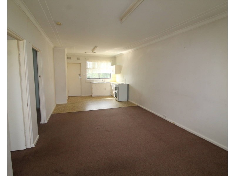 1/2 Cecil Street, Merrylands NSW 2160